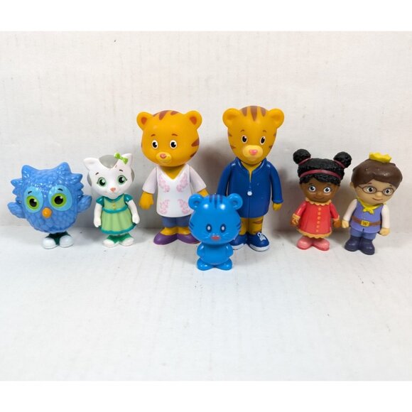 Daniel Tigers Neighborhood Figure Lot of 7 Jakks Elaina Katerina Wednesday PBS - Picture 1 of 5